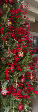 Árvore de Natal 100% PE – Realismo e Sofisticação como Nunca Visto no Brasil